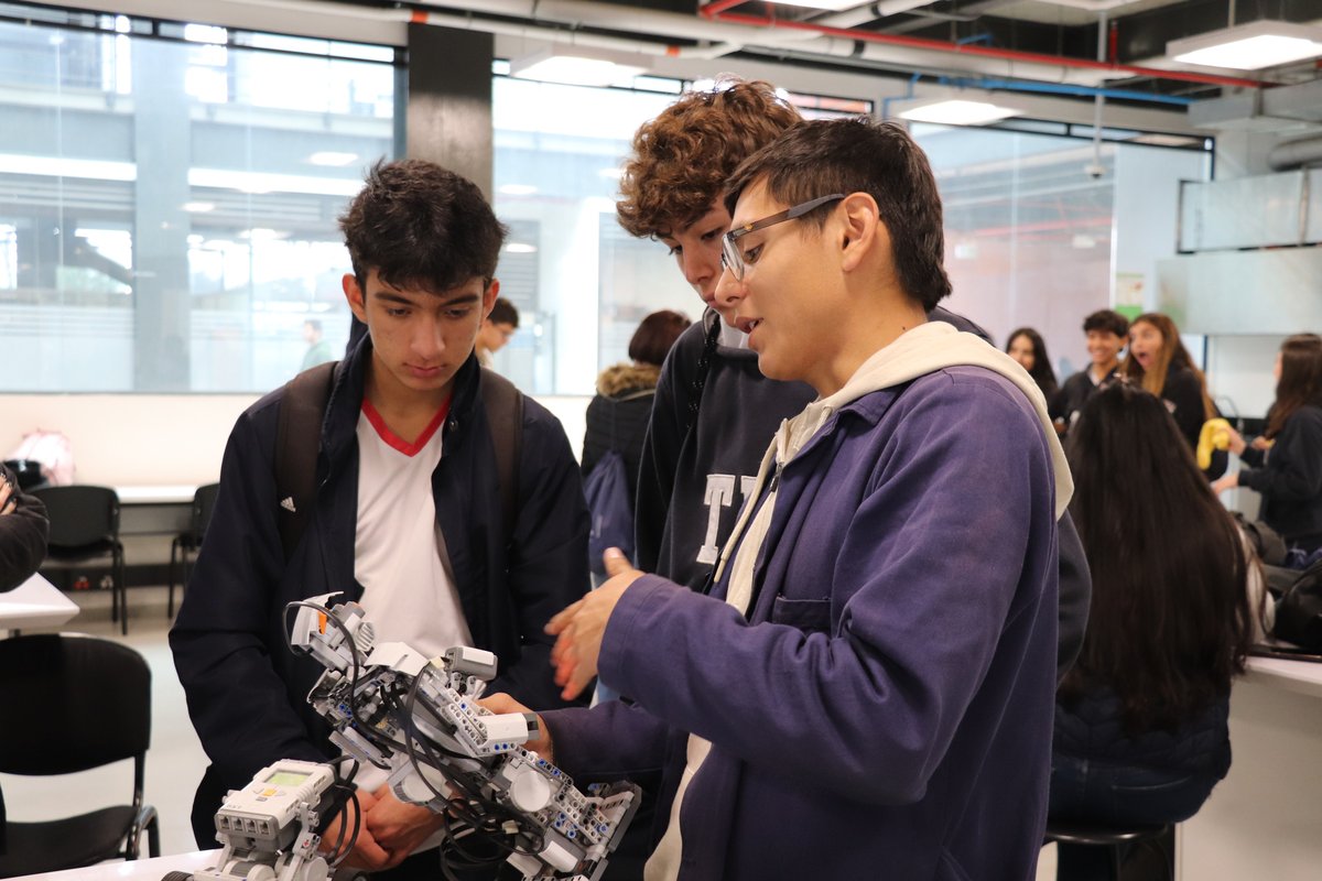 TOUR DE LA CIENCIA Y LA TECNOLOGÍA 2025-1 (15)