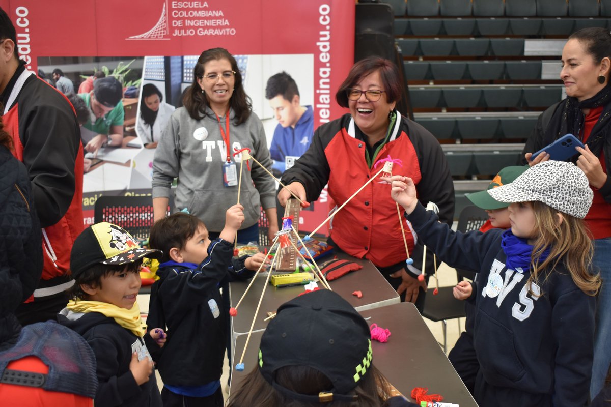 TOUR DE LA CIENCIA Y LA TECNOLOGÍA 2025-1 (23)