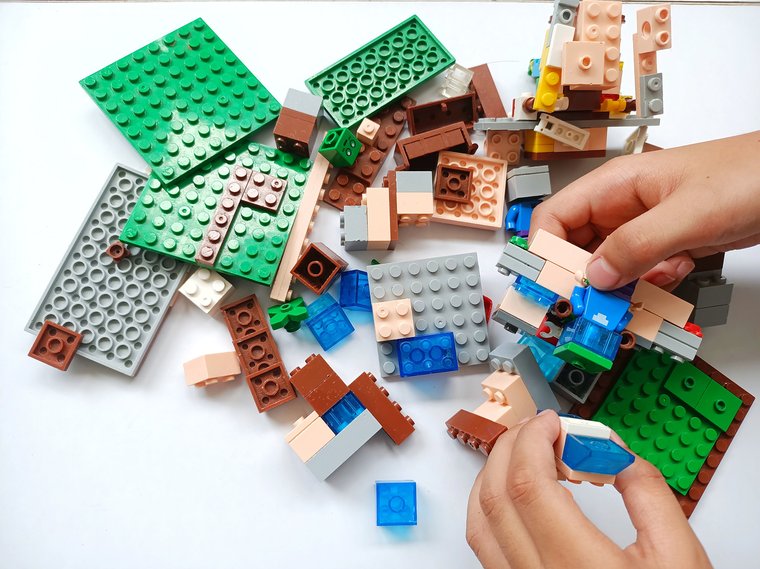 Taller Pequeños ingenieros aprendiendo con LEGO
