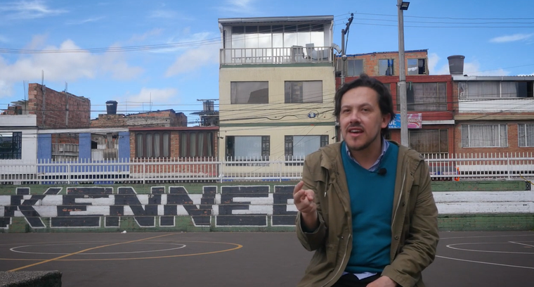 Una ciudad dentro de otra - Carma _