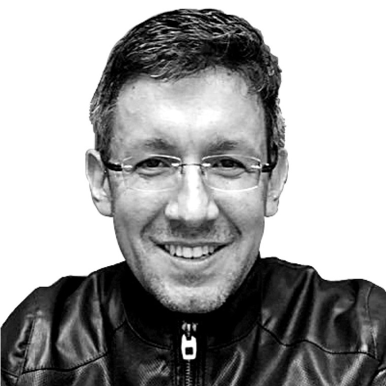 Victor Solano - Escuela Colombiana de Ingeniería Julio Garavito