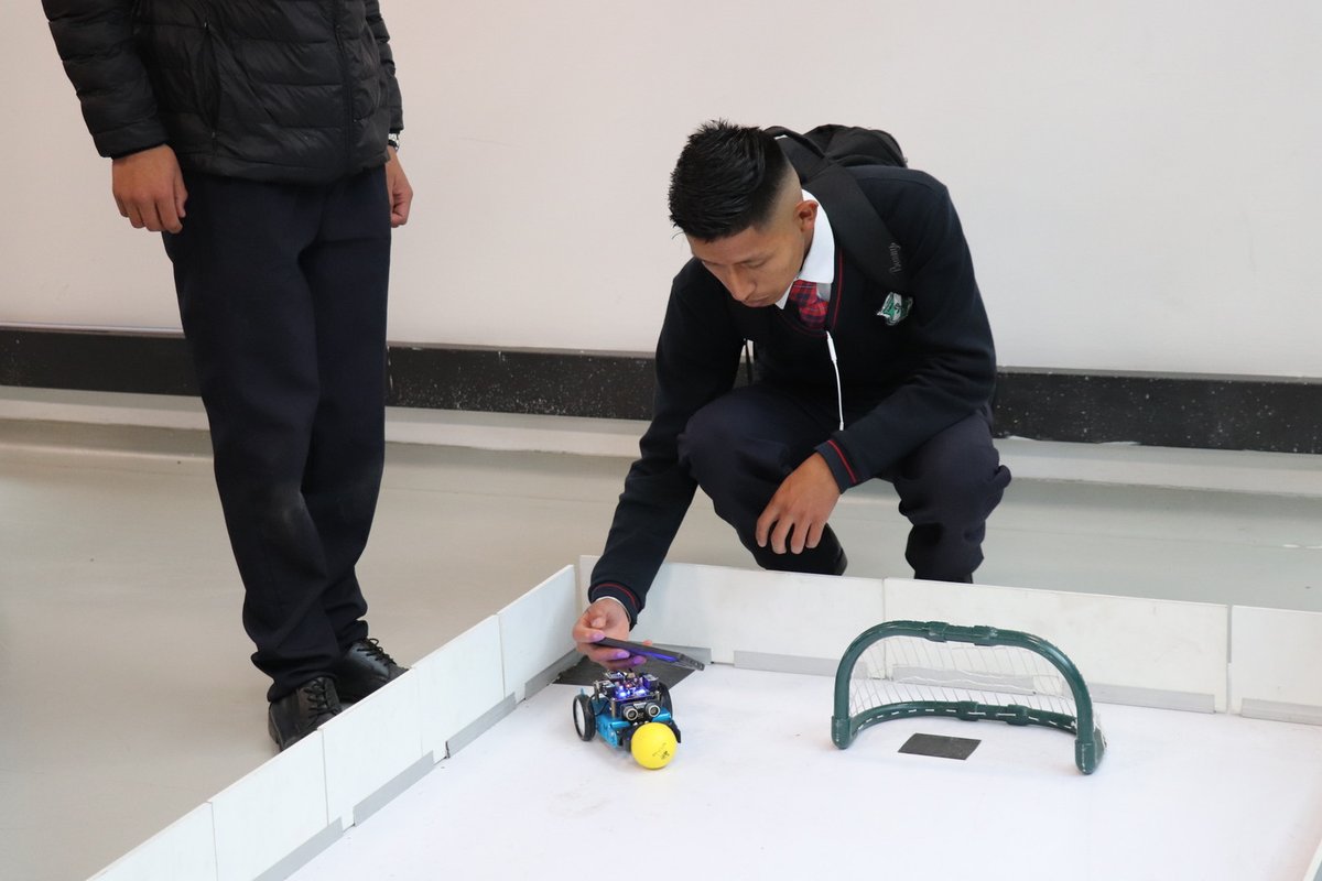 Visita colegio Guasca Robótica (15)