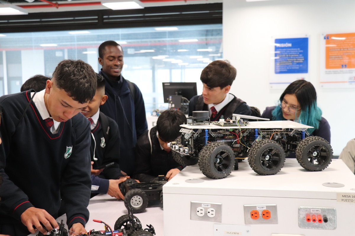 Visita colegio Guasca Robótica (9)