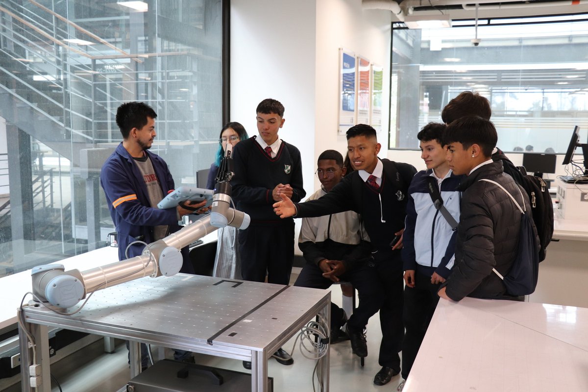 Visita colegio Guasca Robótica (3)