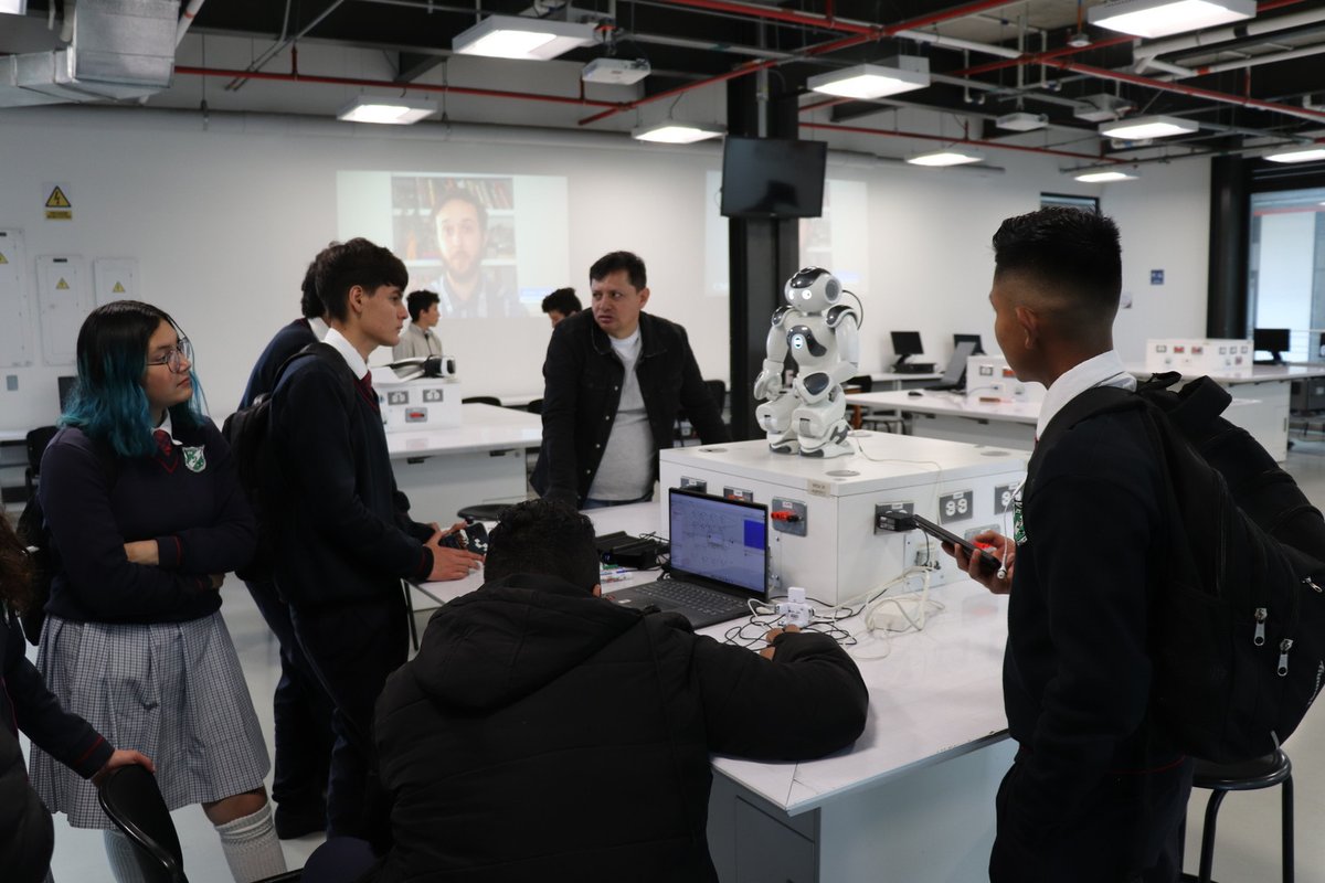 Visita colegio Guasca Robótica (13)