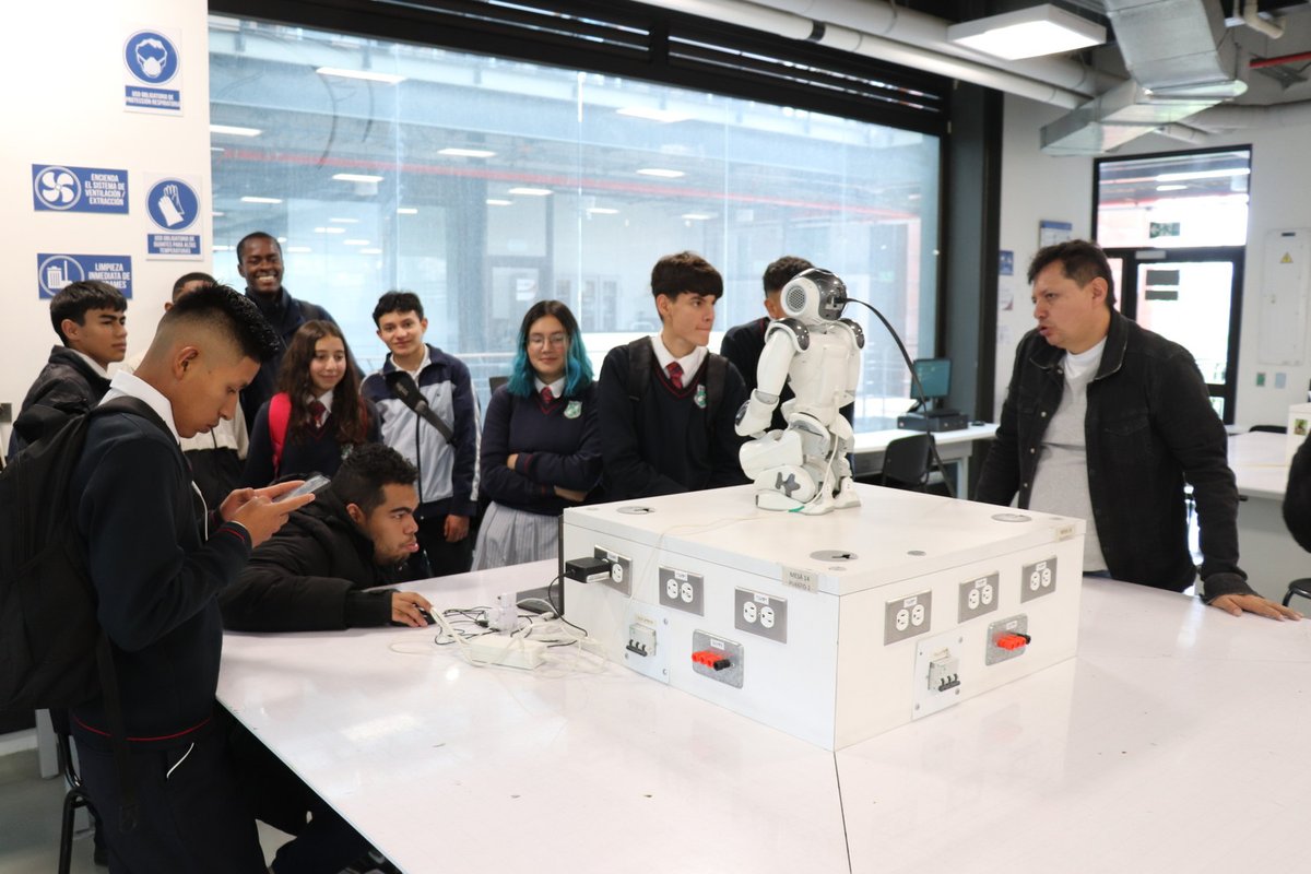 Visita colegio Guasca Robótica (14)