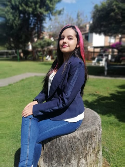 MARÍA JOSÉ TORRES NIEVES