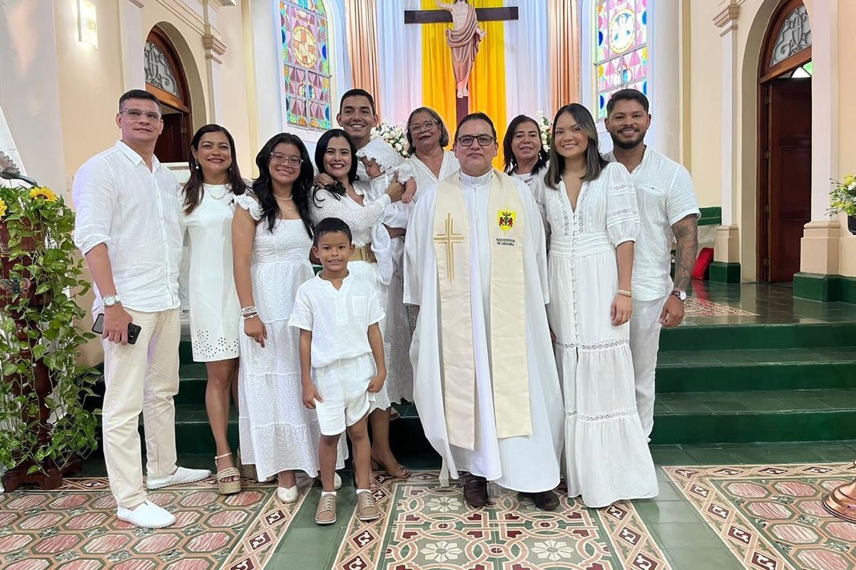 PADRE WILLIAM CANO