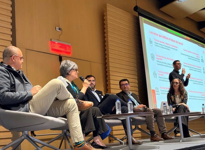 Panel de construcción resiliente de la CCB