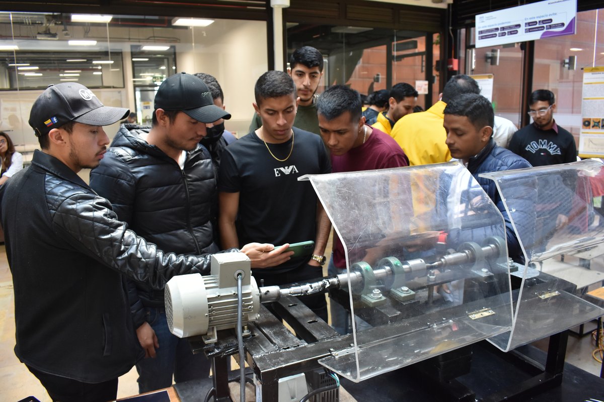 XVII Encuentro de Ing Mecánica (18)