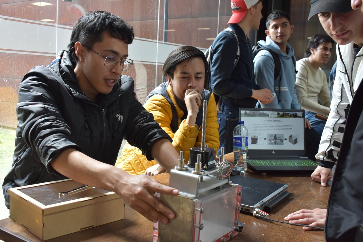 XV Encuentro de Ingeniería Mecánica (40)