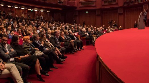 Bienvenida a evento