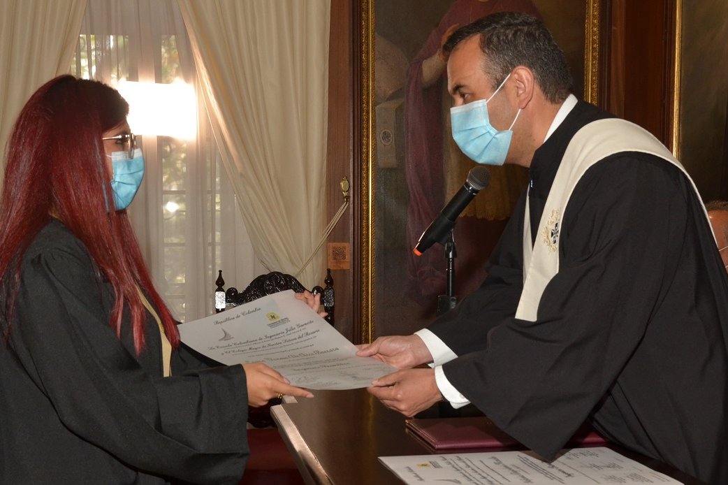 grados de biomédica.jpg