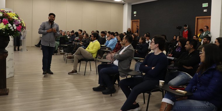 LANZAMIENTO IA