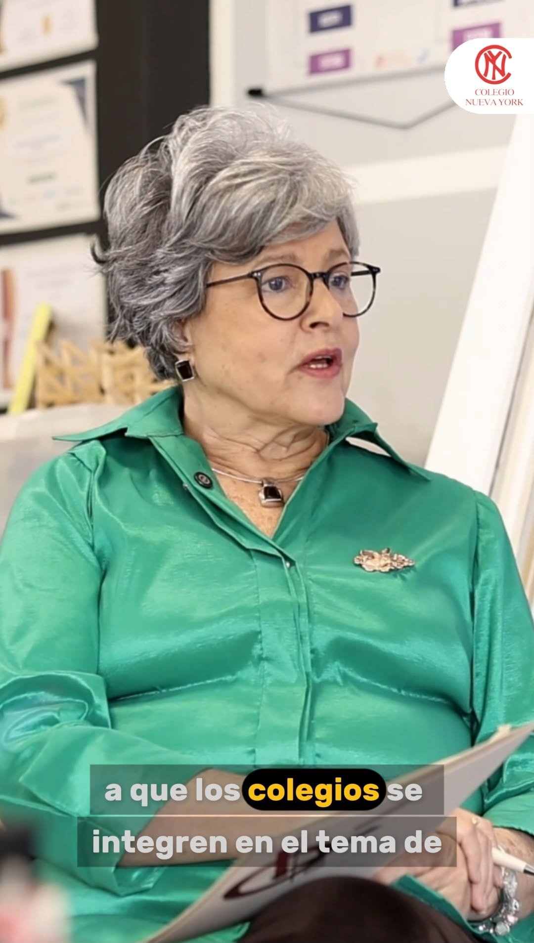 🌎Hablemos del futuro: la educación que evoluciona con la tecnología y los jóvenes.🎥
En la segunda emisión de #VocesQueEnseñan, nuestro rector Carlos Gómez entrevista a la Dra. Myriam Angarita, Rectora de la Universidad Escuela Colombiana de Ingeniería. Descubre cómo el conocimiento, la tecnología y el emprendimiento están transformando las aulas y potenciando a las nuevas generaciones.
📅 Hoy a las 7:00 p.m. podrás ver la entrevista completa en las redes del Colegio Nueva York.
¡No te lo pierdas!