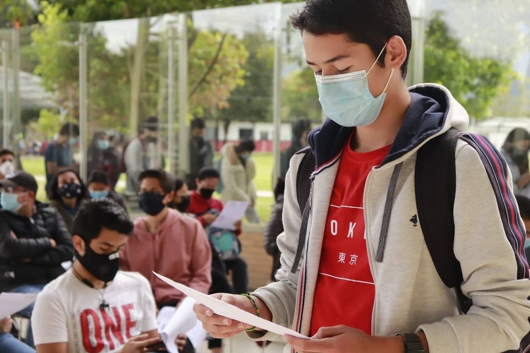 escuelaing-CTC9XNkrDHs