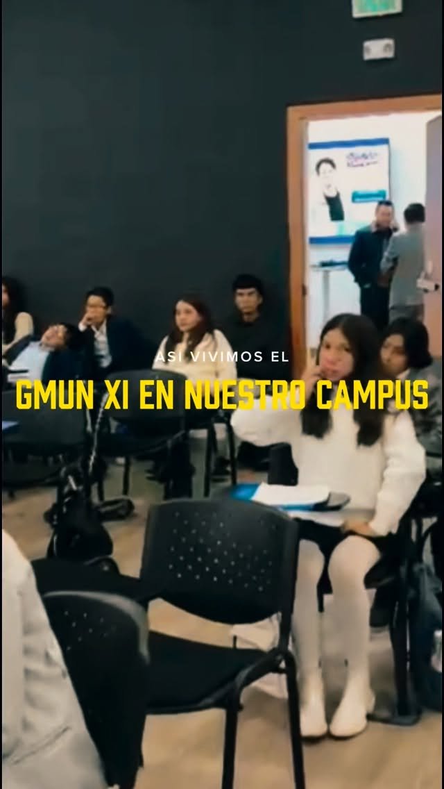 ¡Así vivimos el GMUN XI en nuestro campus!

Por primera vez, el Colegio Colombo Gales realizó su Simulación del Sistema de Naciones Unidas en la Escuela Colombiana de Ingeniería Julio Garavito.
Durante el 14, 15 y 16 de noviembre, 150 estudiantes debatieron como delegados internacionales en 10 comités. 💬🌎

Además, contamos con la participación de un grupo de estudiantes de la Escuela, quienes se integraron al ejercicio diplomático representando liderazgo, pensamiento crítico y visión global.

Este encuentro fue posible gracias a nuestra nueva alianza interinstitucional con el Colegio Colombo Gales.
🤝 ¡Seguimos construyendo espacios democráticos para las nuevas generaciones!