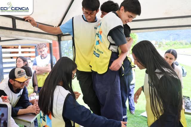 ✨ #TBT ✨
Hoy queremos revivir algunos momentos de ECICIENCIA 2025, un espacio que reunió a toda nuestra comunidad educativa alrededor del conocimiento, la innovación, la tecnología y la creatividad.

Gracias a cada uno de nuestros participantes, a la comunidad, a los conferencistas y a nuestros patrocinadores por hacer de esta edición un evento inolvidable. 💙🔬📚

¡Seguimos construyendo futuro juntos!