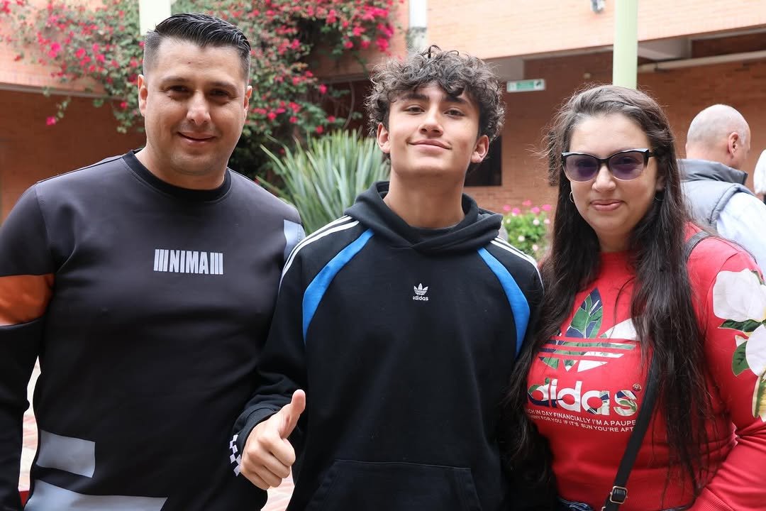 📸 Estas son algunas imágenes de lo que fue nuestro Encuentro de Padres de aspirantes.
Un espacio para conocer de cerca la experiencia universitaria, resolver dudas y compartir con quienes pronto podrían hacer parte de nuestra comunidad.
¡Gracias por acompañarnos y vivir este momento con nosotros! 💛📸