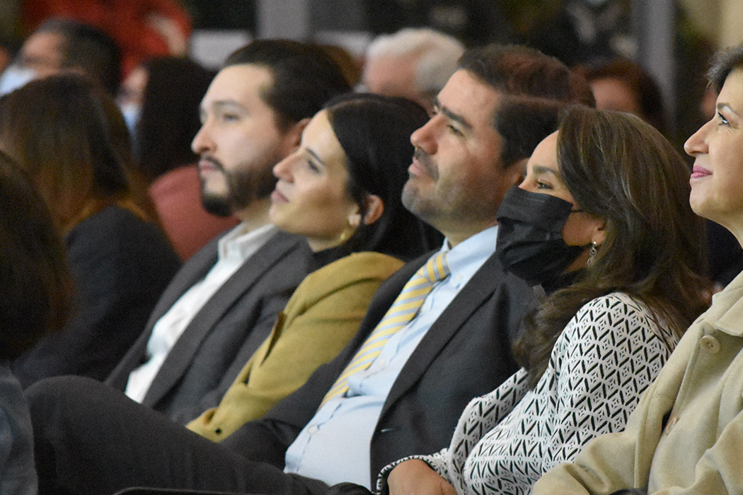 Inauguración Edificio E familia