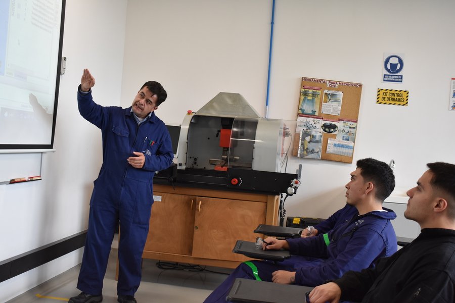 Centro de Estudios en Procesos para la Fabricación de Elementos Mecánicos (12)