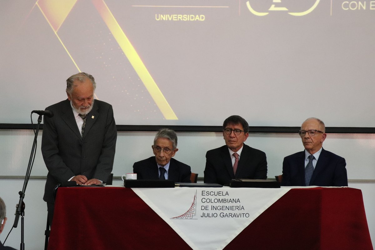 Ceremonia de profesor emérito (9)