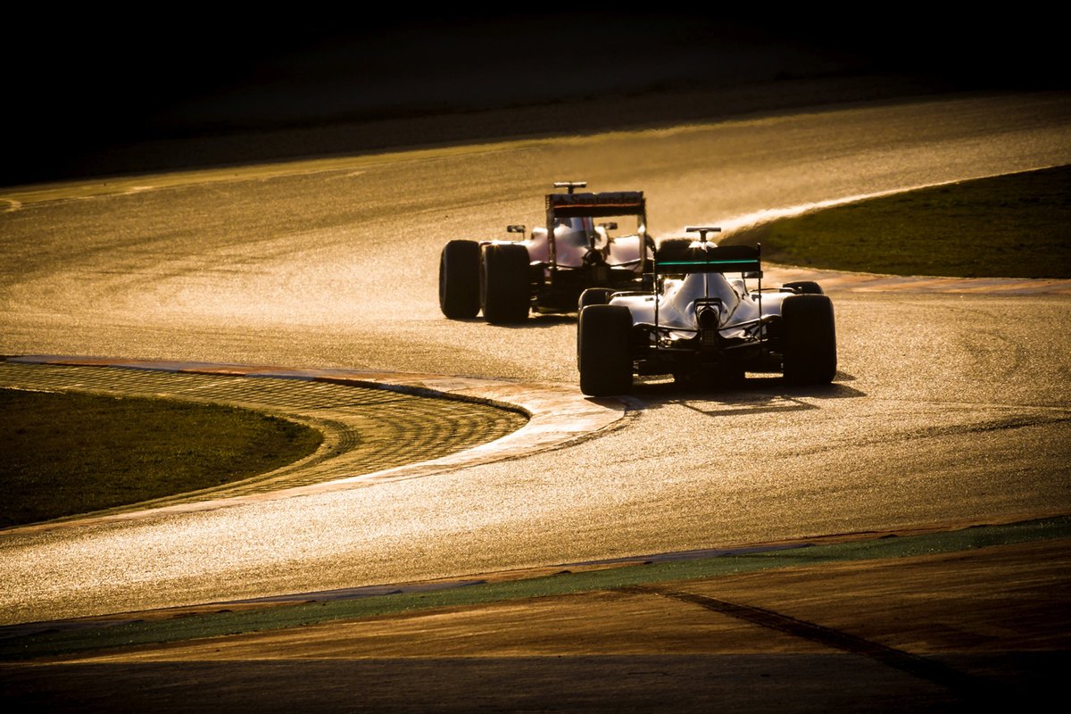 FormulaSAEscuela-Formula-Student-carros.jpg