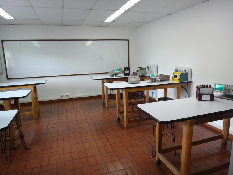 Antiguo laboratorio de electrónica