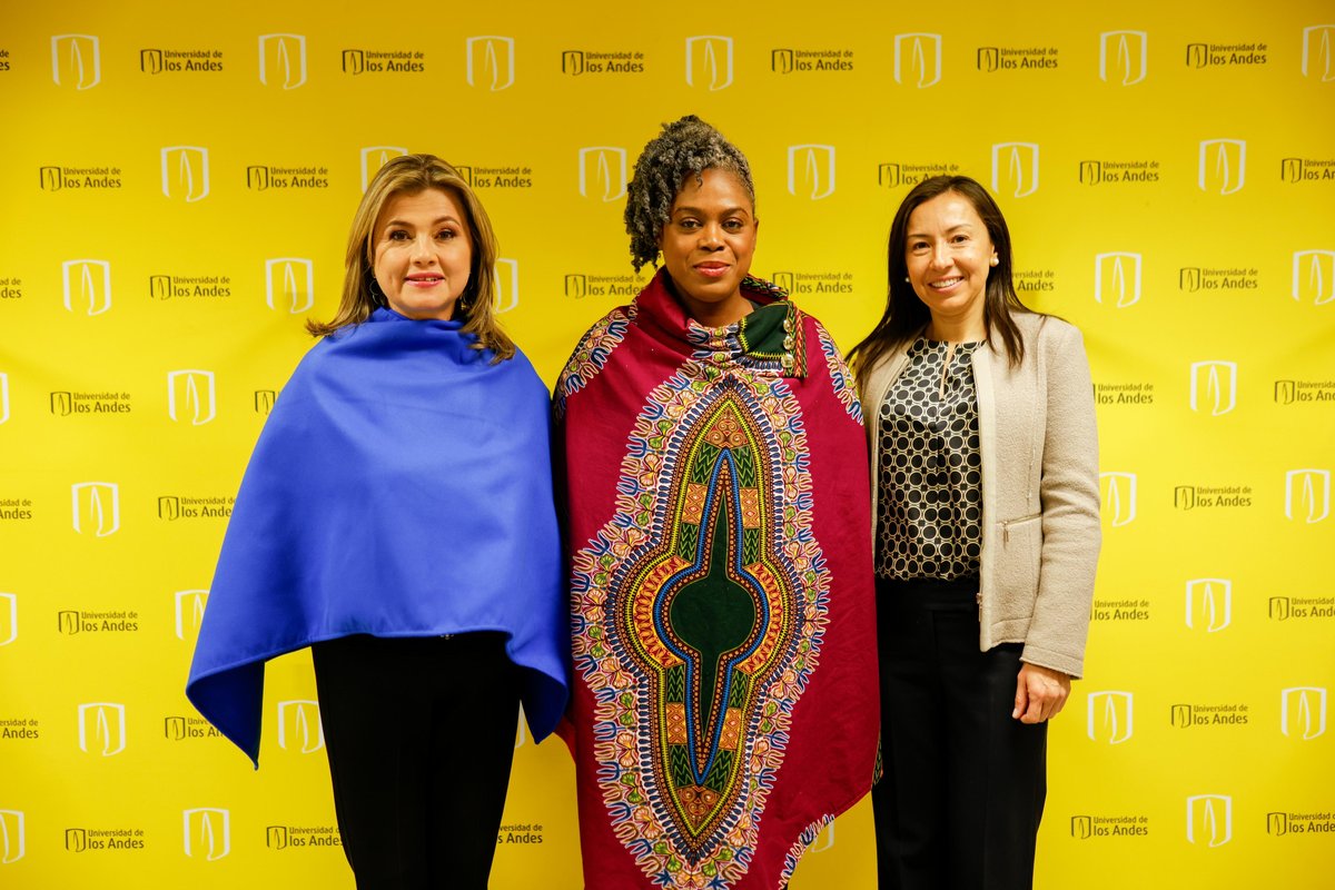 Edna Bonilla - Aurora Vergara - Raquel Bernal